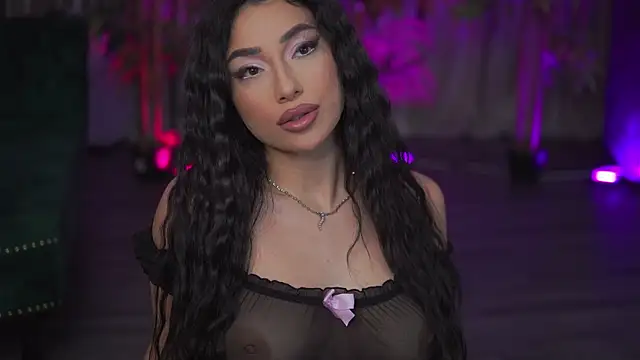 GinaValentinna online show from November 6, 8:04 pm