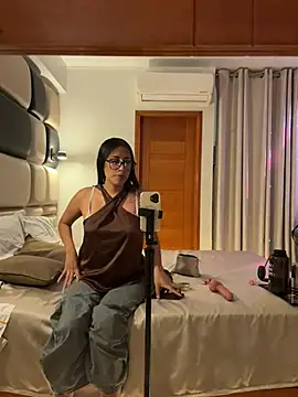 AleFantasy0001 online show from July 21, 1:17 am