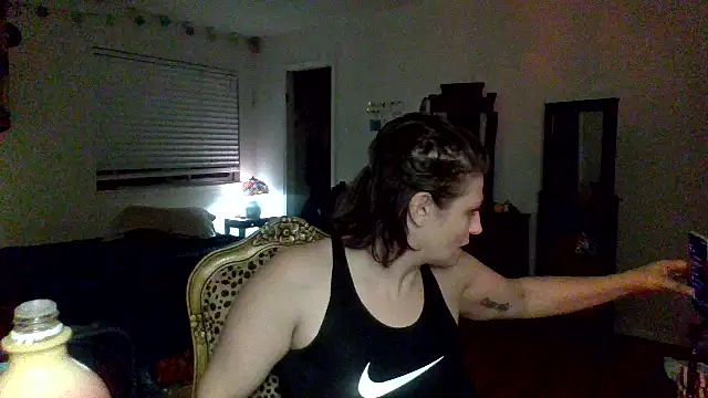 sophiarica online show from June 7, 9:27 am