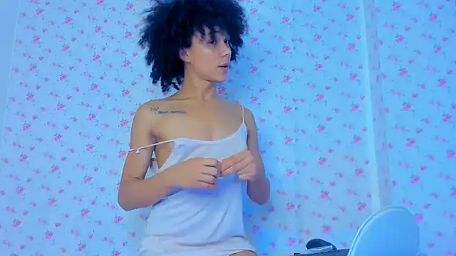 StassieBell online show from September 16, 3:31 pm