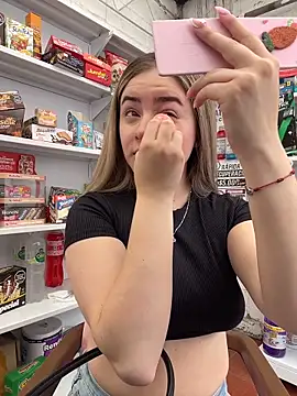 imlindapink online show from March 30, 3:55 pm