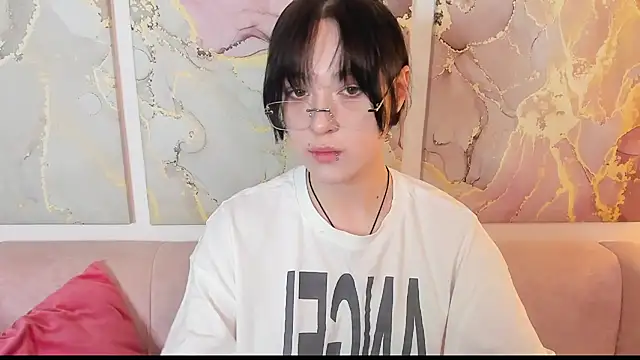 fiamoory online show from March 27, 8:16 am