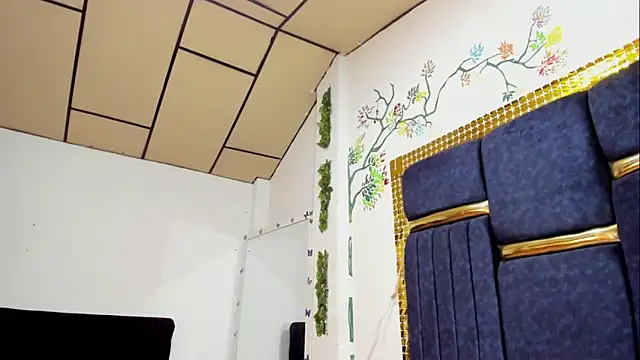 skaysanchez1 online show from September 19, 8:52 pm