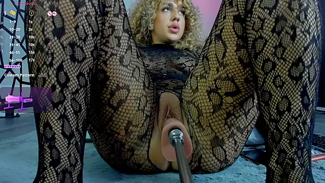 SugarPixiee online show from April 7, 7:54 am