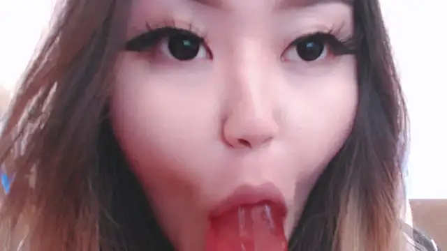 amelia sunlight online show from April 22, 6:16 pm