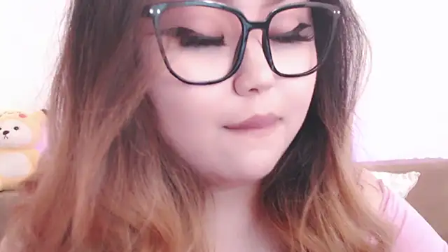 amelia sunlight online show from April 25, 5:21 pm