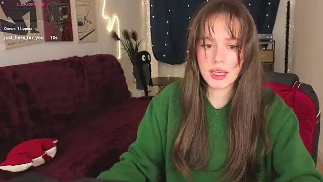 Emillias online show from February 4, 2:09 pm