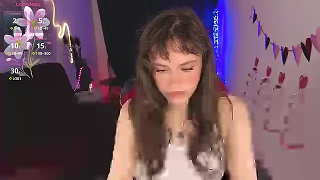 Emillias online show from April 6, 1:12 pm