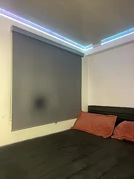 floriamANDjazmin online show from November 14, 10:10 pm