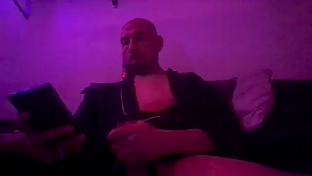 nakedtony81 online show from February 20, 10:39 am