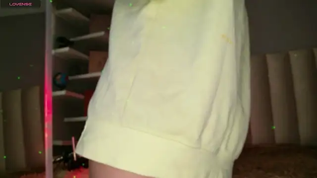 Megan mooree  online show from January 14, 12:43 pm