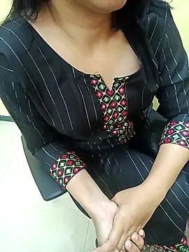 yourtamilcouple online show from March 2, 9:05 am