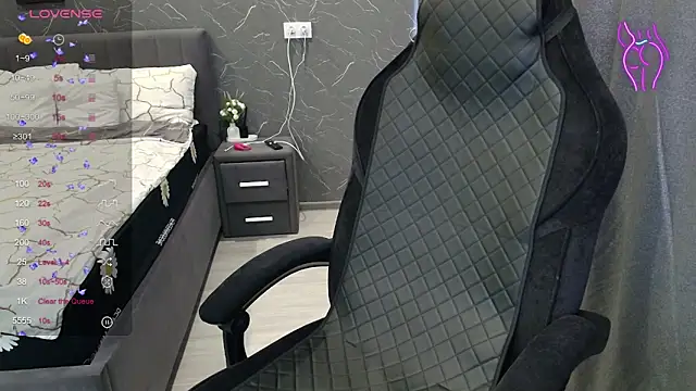 Alice Weiss online show from February 15, 6:38 am