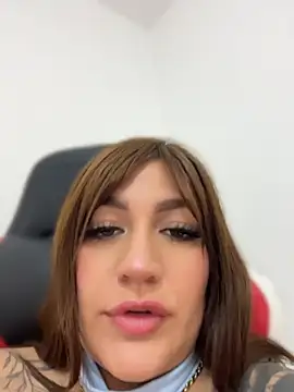 hannamour online show from May 24, 11:58 pm