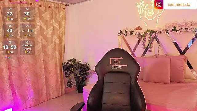 hina tay online show from March 12, 3:09 am