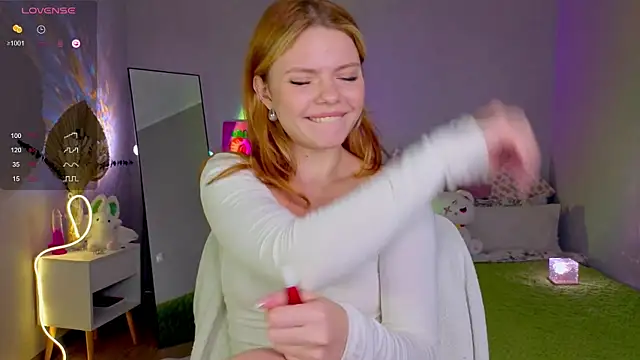 Red  Candy online show from October 1, 3:39 pm