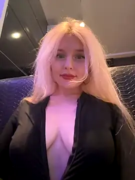 XMelissaX online show from September 25, 8:06 pm