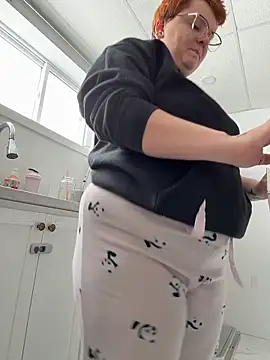 Sweetleeahxx online show from February 18, 4:28 pm