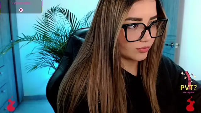 Lucia star   online show from March 25, 3:01 am