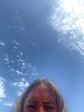 sunshinekisses online show from October 3, 6:46 pm