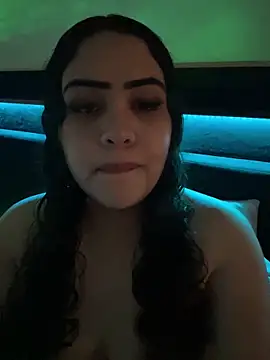 iTrapXXX online show from April 10, 9:43 pm