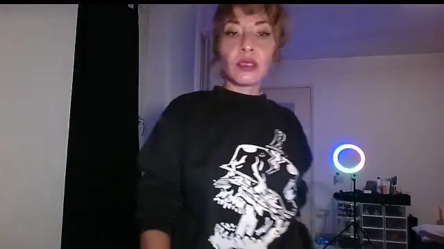 KarolinaReaper online show from September 26, 12:25 pm