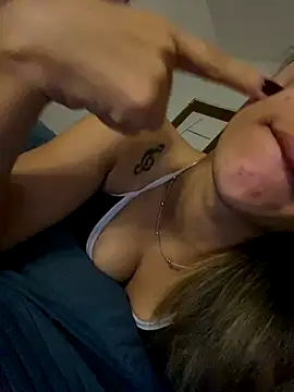 Carolinen online show from October 21, 3:16 pm