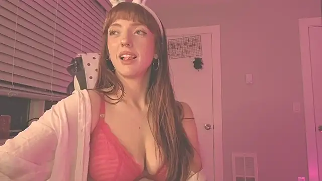 foxxyyyred online show from April 4, 12:04 pm