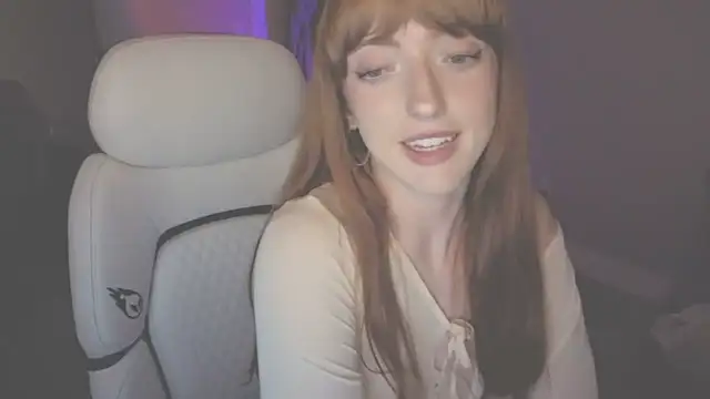 foxxyyyred online show from June 9, 8:36 am