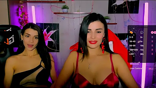 KayWuds online show from February 12, 5:25 pm