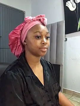 Pearl 00 online show from December 21, 10:30 am