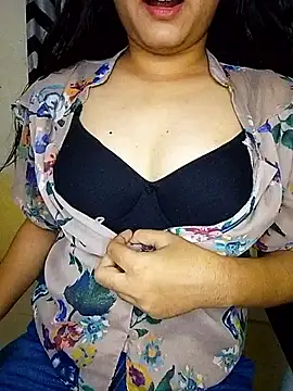 Hynahhh4u online show from September 10, 7:52 am