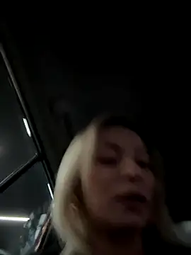 Diamond Bunny  online show from December 2, 3:25 pm