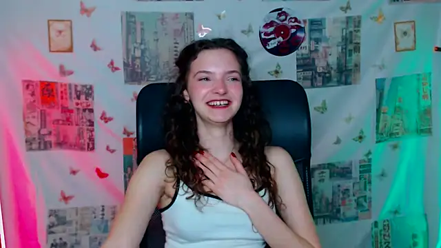  SusieSu  online show from April 9, 12:10 pm