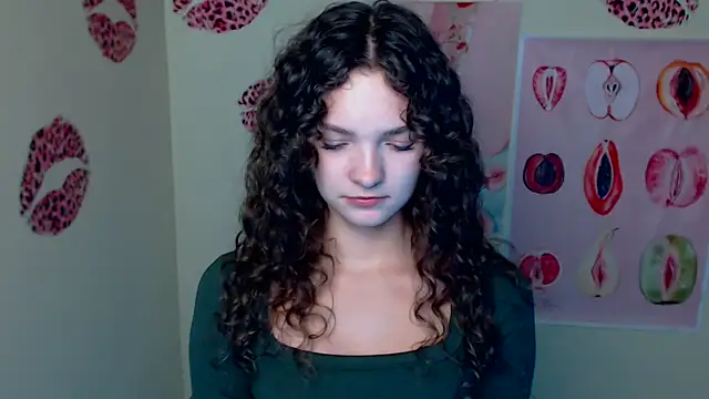  SusieSu  online show from October 4, 7:07 pm