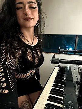 Lila Desiree online show from February 4, 1:41 am