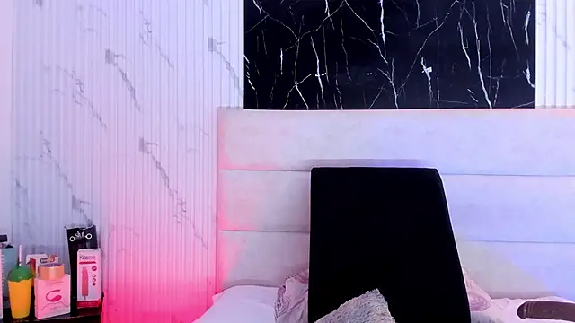 Reginavegaa online show from November 18, 11:55 am