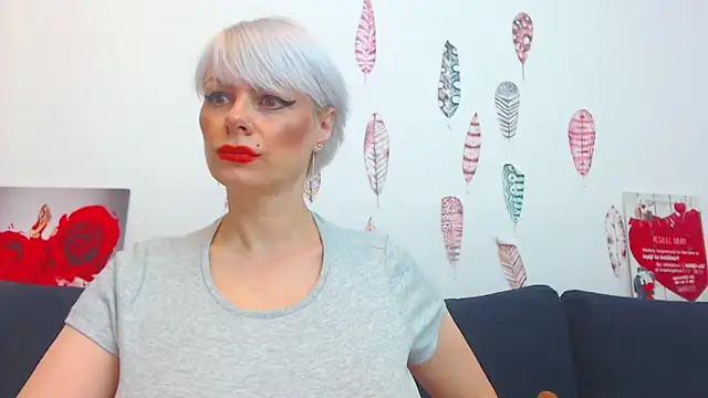 PlayfullGoldie online show from September 12, 11:23 pm