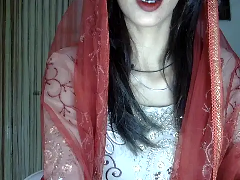 MAAYRA 09 online show from September 30, 1:06 pm