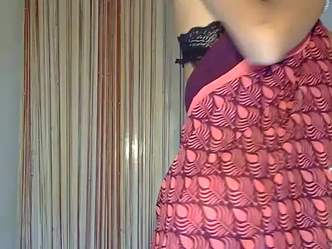 MAAYRA 09 online show from October 23, 12:44 pm