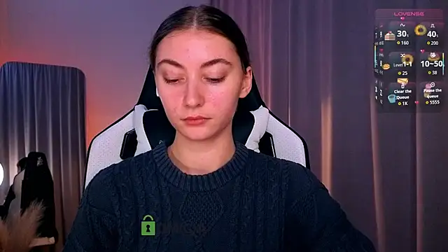 lady curls online show from November 21, 9:50 pm