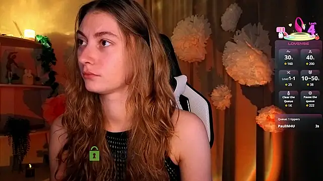 lady curls online show from April 6, 9:49 pm