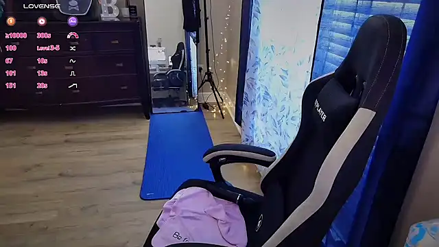 Brooklyn Bee online show from October 15, 8:44 pm