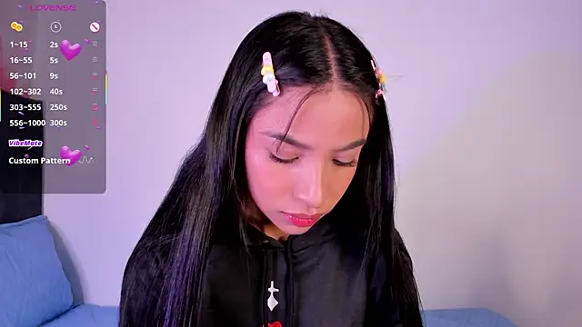 lillielover16 online show from September 9, 12:21 am