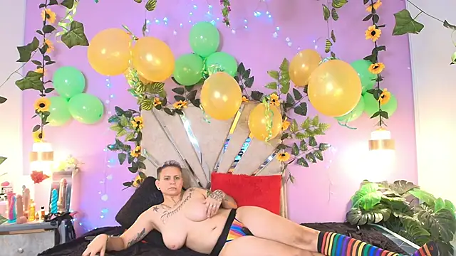 BRITHANY SPARK online show from March 19, 2:27 am