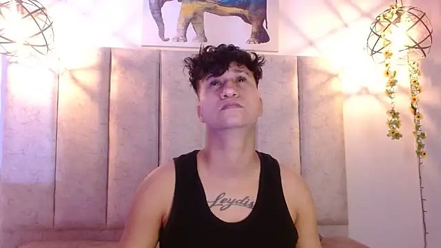 Im Milan Rs online show from October 10, 3:55 am