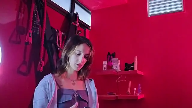 Ambar Roux  online show from January 12, 1:16 pm