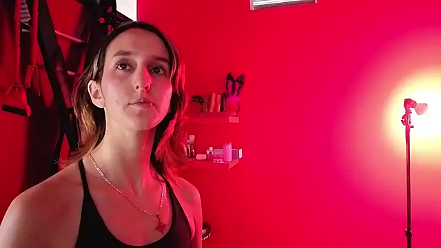 Ambar Roux  online show from April 1, 5:43 pm