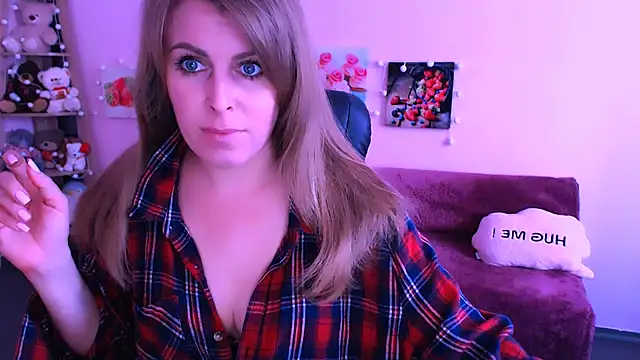 Hot Milady online show from March 10, 8:18 am