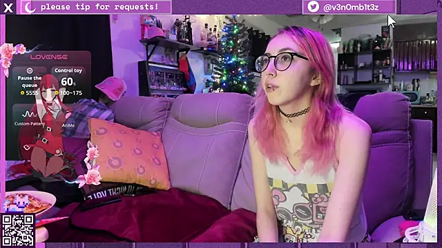 v3n0mb1t3z online show from December 20, 10:58 pm